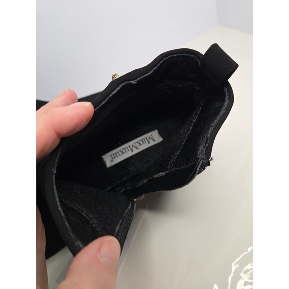 Max Muxun Black Quilted Suede Like Ankle Booties Gold Zip Sz 8 Work Comfort NWT - Picture 7 of 11